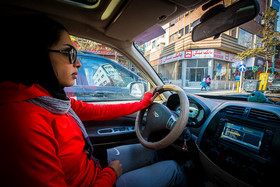 او به رانندگی هم علاقه دارد و مسیر ورزشگاه محل تمرین تا خانه را با اتومبیل شخصی خود طی میکند.